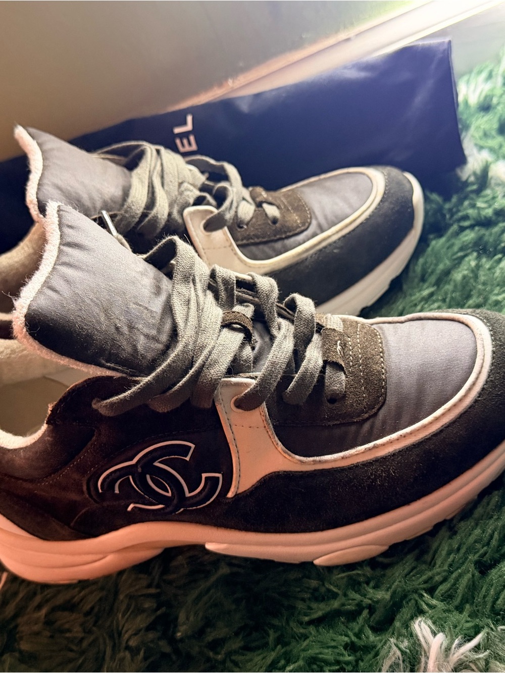 Chanel Interlocking CC Logo Sneakers Brown / Green Suede US 10 IT 40 Cruise 2020 - Picture 4 of 6